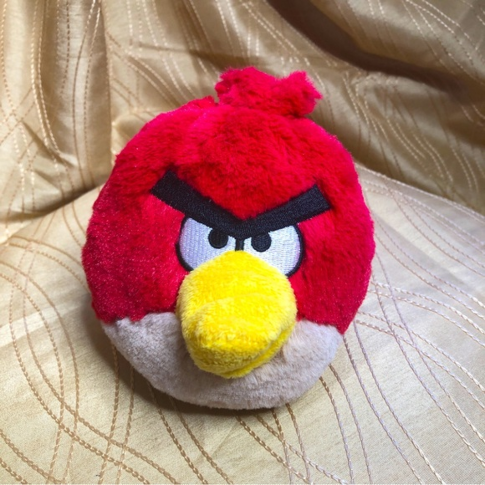 Commonwealth 5” Angry Birds Terence Red Plush Stuffed Animal - Faint‎ Sound